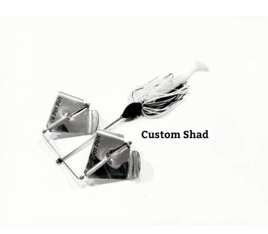 (FULL SIZE 3/8oz) Buzz Blaster Buzzbait, Gold or Silver blades with trailer baits included