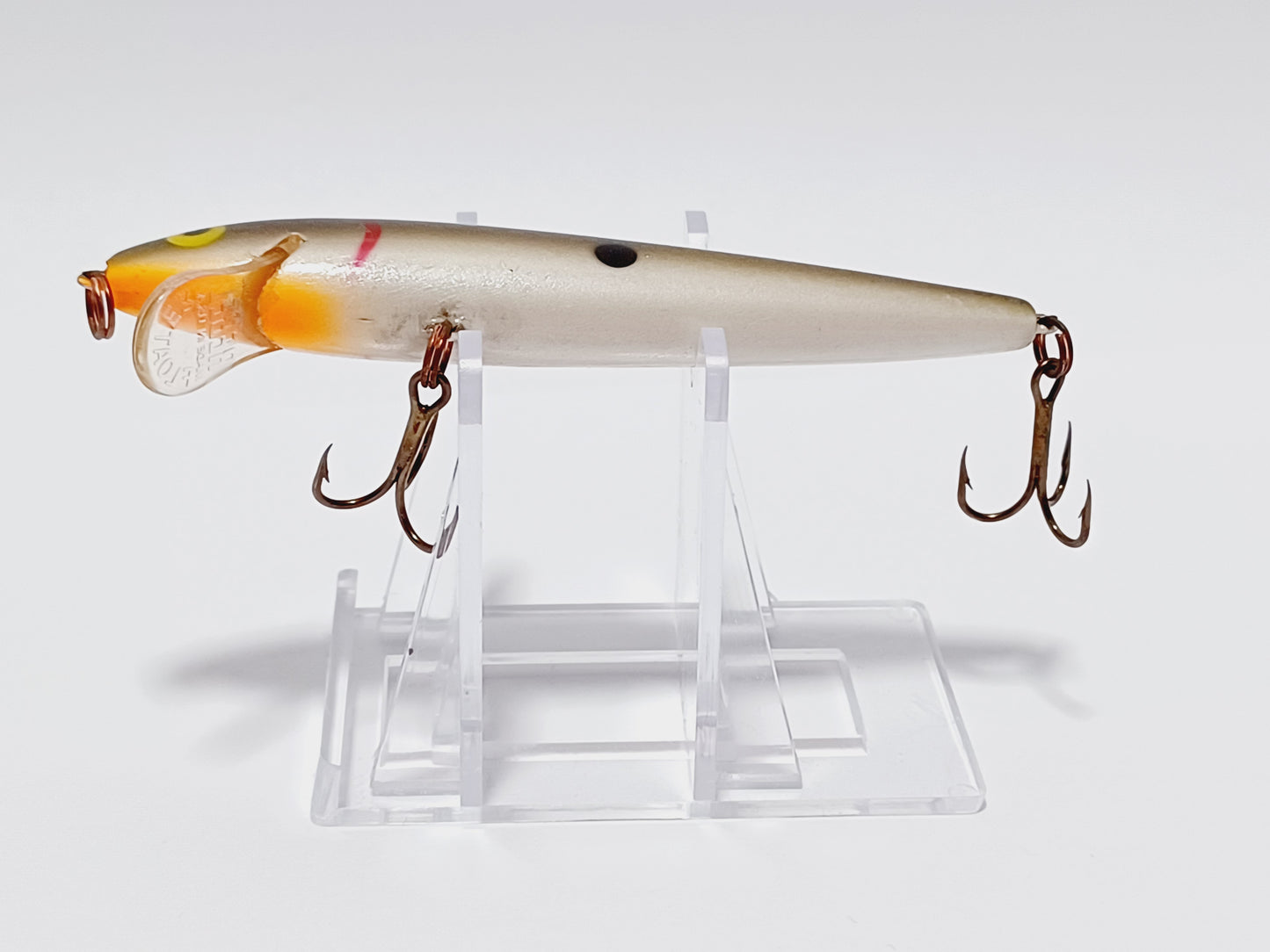 Vintage Rebel minnow floating lure