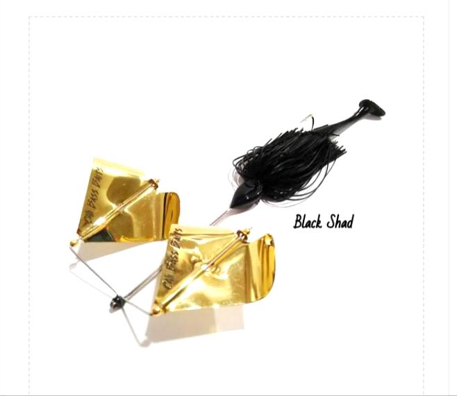 (MID SIZE) Buzz Blaster Buzzbait, Gold or Silver blades with trailer baits included